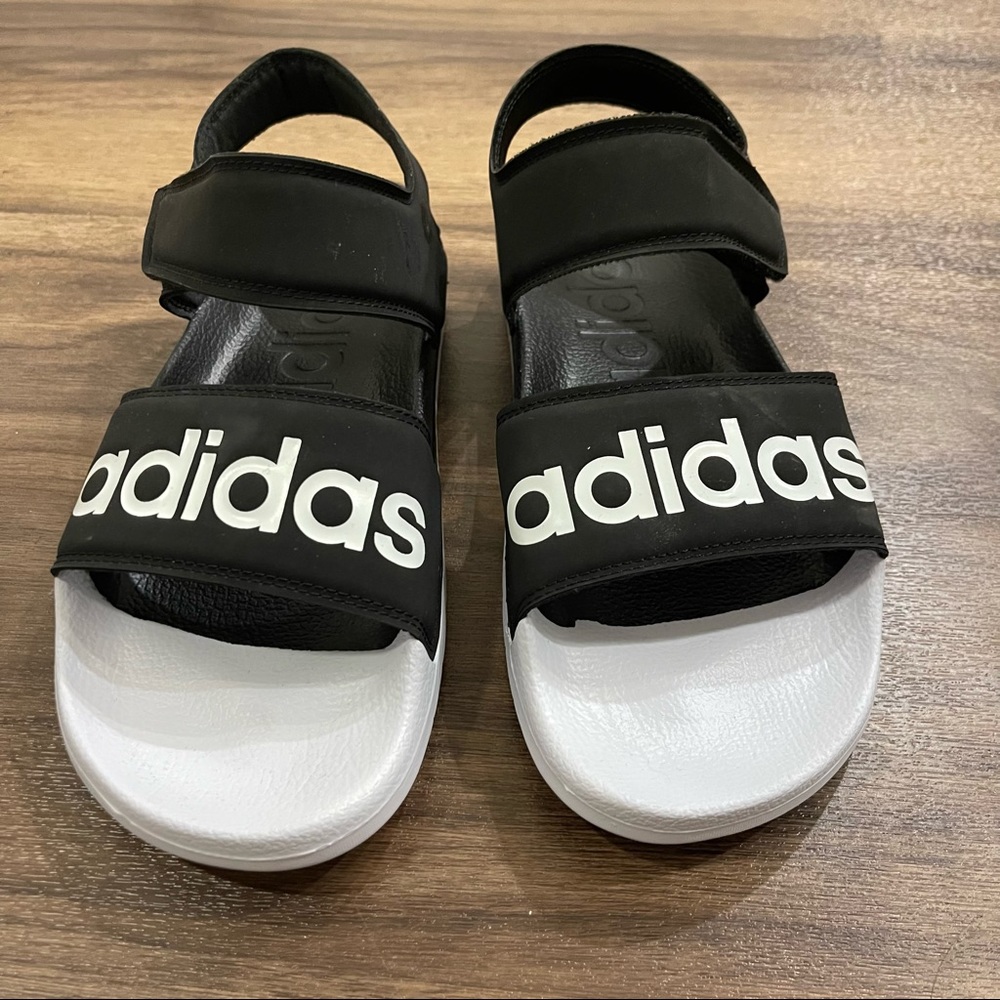 NWOT Adidas Sandals they are size 8 but run big